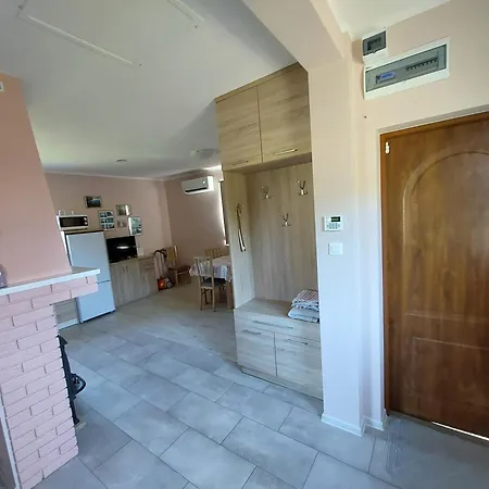 Dom Rozany Caloroczny Ogrzewany Na Wiejskiej 5 Lubiatowo (Pomerania)