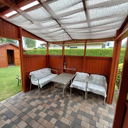 Vakantiehuis Dom Rozany Caloroczny Ogrzewany Na Wiejskiej 5